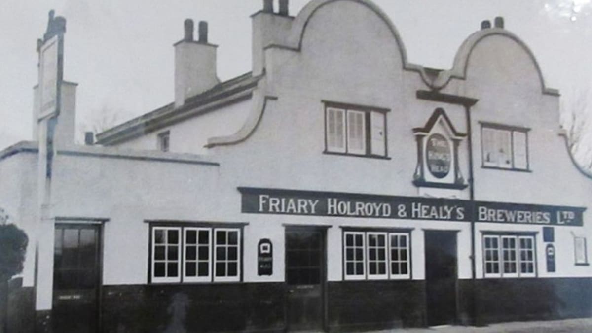 The Lost Pubs of Woking
